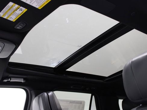 New 2026 Lincoln Navigator Reserve image 43