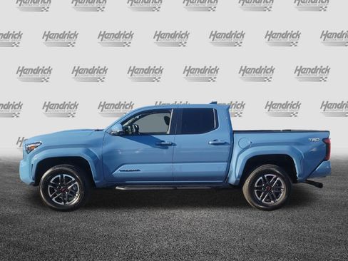Used 2026 Toyota Tacoma TRD Sport w/ TRD Sport Premium Package RWD image 4