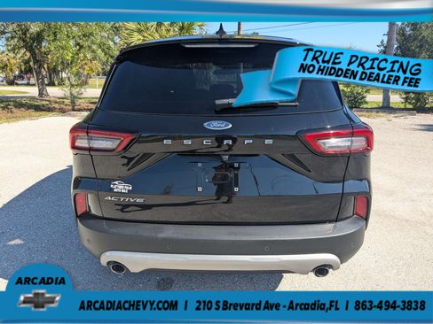 Used 2023 Ford Escape Active w/ Tech Pack #1 FWD image 5