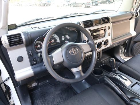 Used 2009 Toyota FJ Cruiser 2WD w/ TRD Sport Pkg image 24