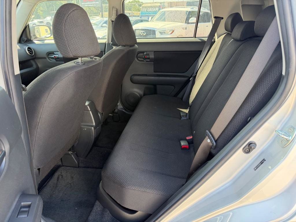 Used 2009 Scion xB FWD image 11