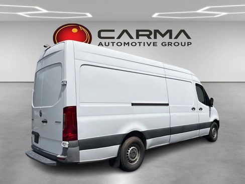 Used 2021 Mercedes-Benz Sprinter 2500 image 5