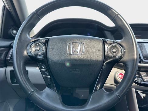 Used 2017 Honda Accord EX-L image 26