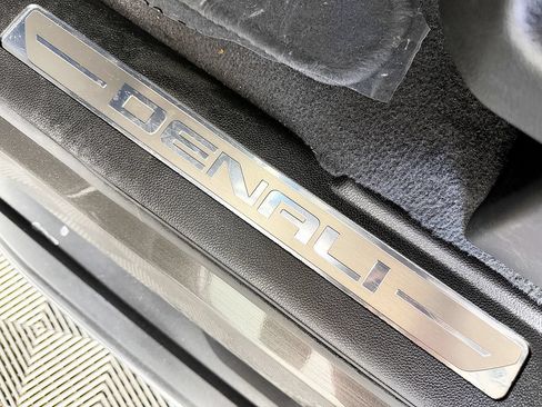 Used 2019 GMC Yukon Denali AWD/4WD image 39