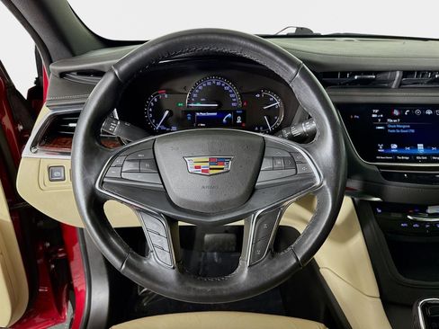 Used 2019 Cadillac XT5 Luxury image 13