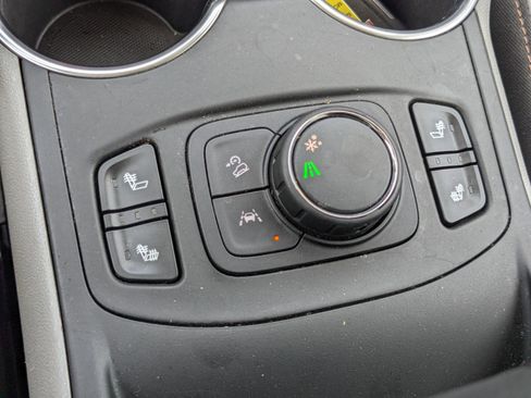 Used 2020 GMC Terrain SLT w/ Preferred Package image 26