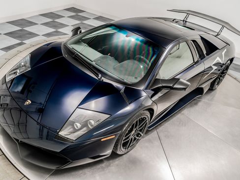 Used 2010 Lamborghini Murcielago LP 670-4 SV image 27
