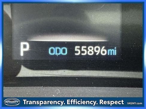 Used 2024 Toyota Sienna XLE FWD image 36
