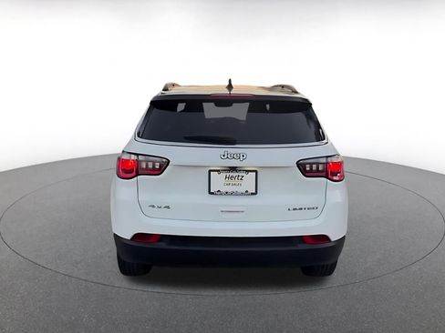 Used 2025 Jeep Compass Limited image 12