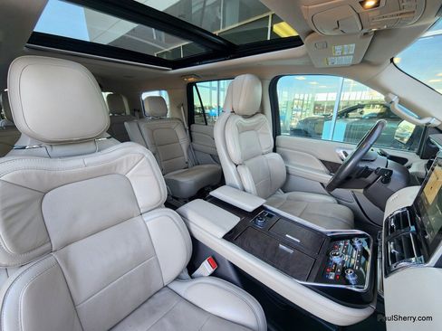 Used 2019 Lincoln Navigator Reserve w/ Cargo Package AWD/4WD image 40