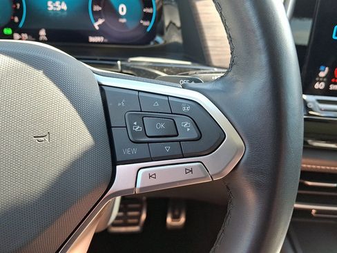 Used 2024 Volkswagen Atlas SEL Premium R-Line AWD/4WD image 24