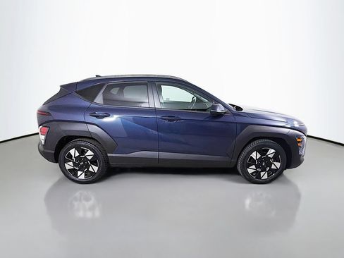 Used 2025 Hyundai Kona SEL FWD image 5
