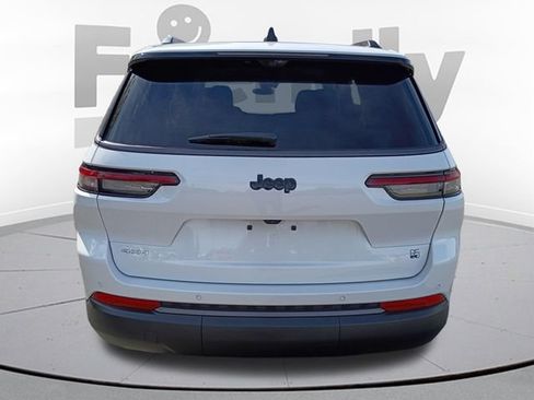 New 2026 Jeep Grand Cherokee L Limited AWD/4WD image 6