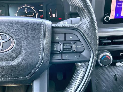 Certified 2024 Toyota Tacoma SR5 AWD/4WD image 23