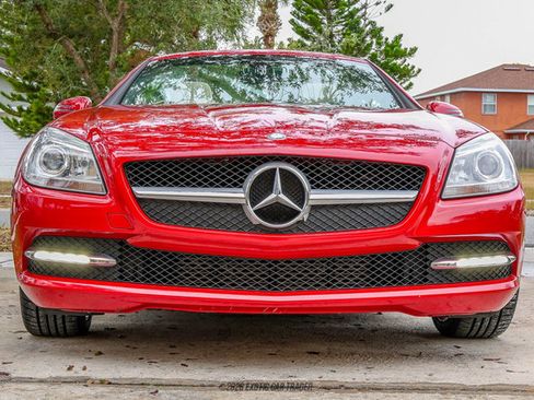 Used 2015 Mercedes-Benz SLK 250 image 13