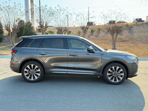 Used 2020 Lincoln Corsair Reserve w/ Equipment Group 202A image 6