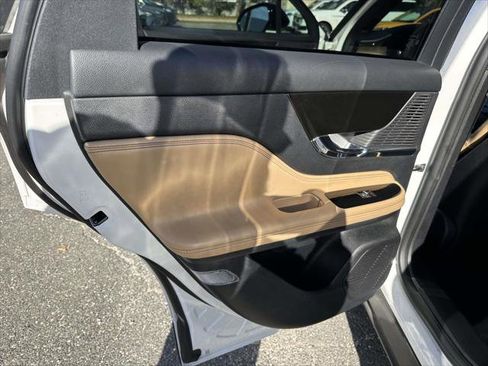 Used 2022 Lincoln Corsair Reserve w/ Elements Package image 16