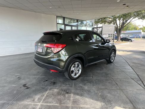 Used 2017 Honda HR-V EX image 28