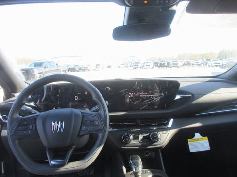 New 2026 Buick Envista Preferred image 15