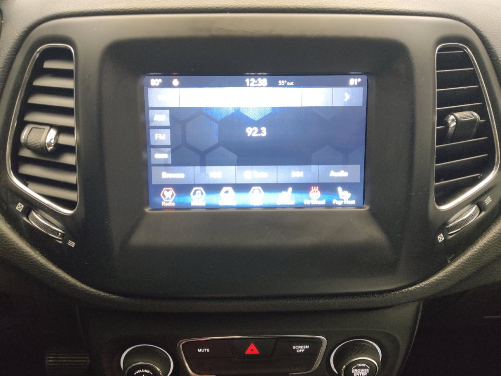 Used 2018 Jeep Compass Latitude w/ Popular Equipment Group FWD image 25