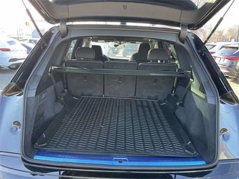 Used 2024 Audi SQ7 Premium Plus image 8