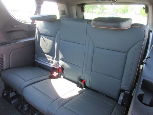 New 2026 GMC Yukon XL AT4 AWD/4WD image 13
