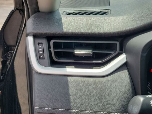 Used 2024 Toyota RAV4 XLE FWD image 31