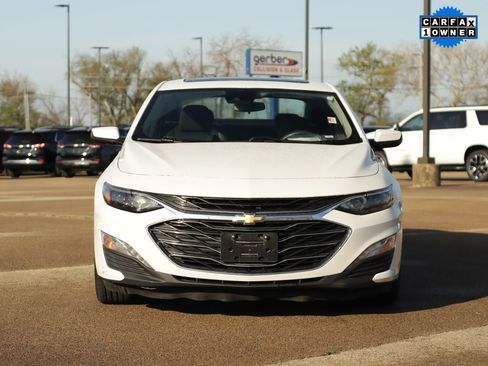 Used 2023 Chevrolet Malibu LT FWD image 2