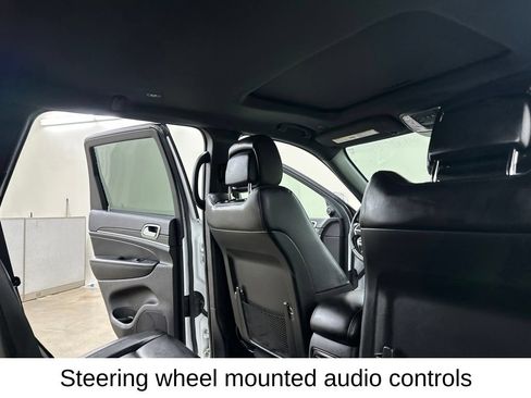 Used 2021 Jeep Grand Cherokee Limited AWD/4WD image 26