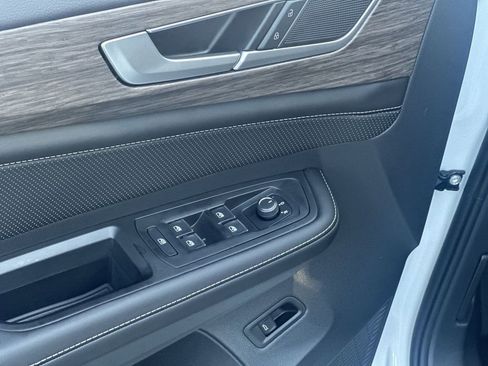 New 2026 Volkswagen Atlas SEL image 13