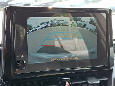 Used 2025 Toyota Corolla SE FWD image 21