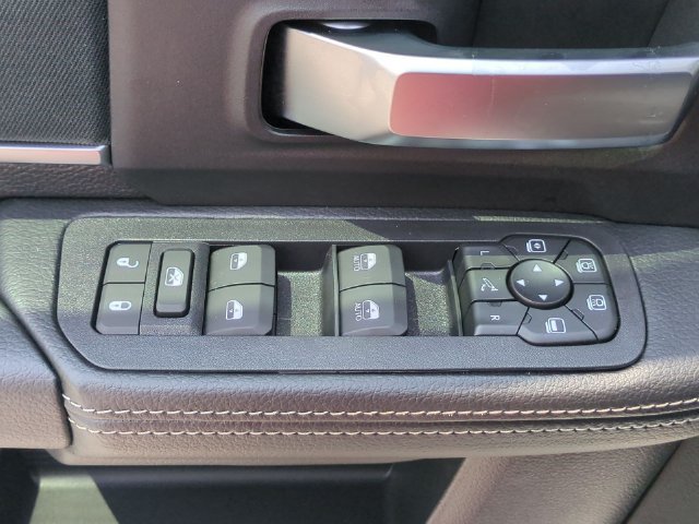 New 2026 RAM 3500 Big Horn AWD/4WD image 14