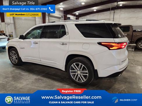 Used 2023 Chevrolet Traverse High Country AWD/4WD image 3