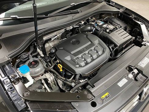 Used 2019 Volkswagen Tiguan S image 30