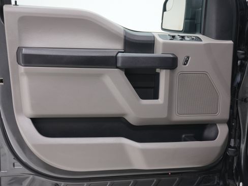 Used 2020 Ford F150 XL w/ Equipment Group 101A Mid AWD/4WD image 14