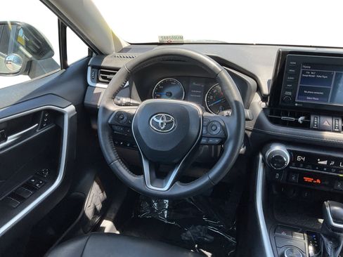 Used 2021 Toyota RAV4 XLE Premium AWD/4WD image 11