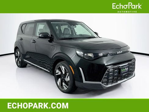 Used 2023 Kia Soul GT-Line FWD image 1