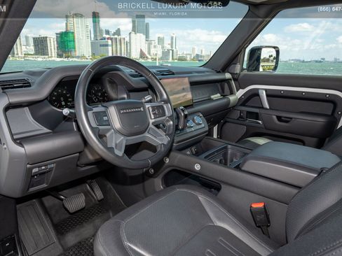 Used 2022 Land Rover Defender 90 X-Dynamic HSE AWD/4WD image 7