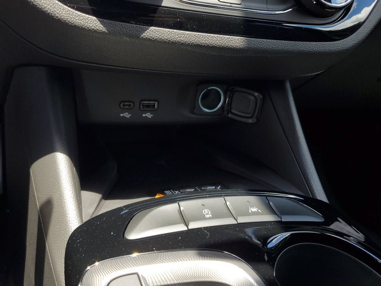 New 2026 Buick Envista Sport Touring w/ Convenience II Package FWD image 23