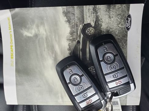 Used 2021 Ford Escape SEL w/ Class II Trailer Tow Package image 34