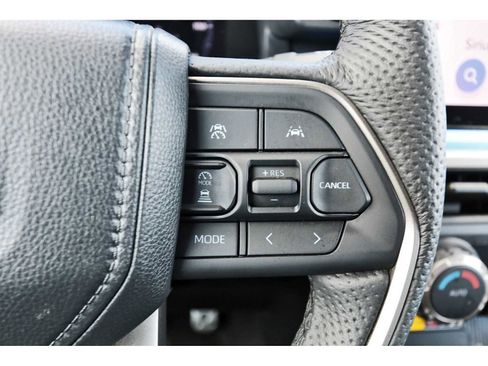 Used 2024 Toyota Tacoma TRD Sport w/ TRD Sport Upgrade Package image 16