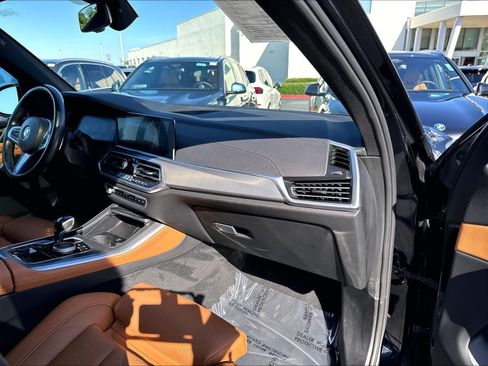 Used 2023 BMW X5 xDrive40i w/ M Sport Package AWD/4WD image 28