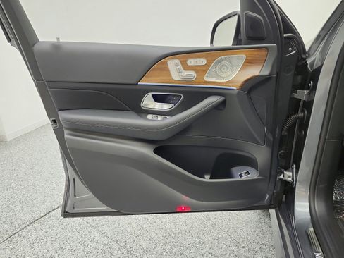 Certified 2025 Mercedes-Benz GLE 350 4MATIC image 12