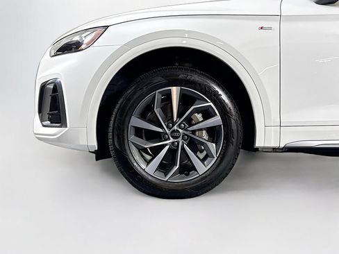 Used 2023 Audi Q5 2.0T Premium Plus w/ Premium Plus Package AWD/4WD image 25