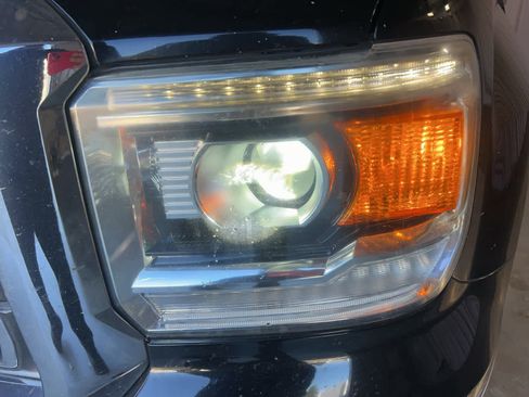 Used 2015 GMC Sierra 1500 SLT w/ SLT Crew Cab Value Package image 2