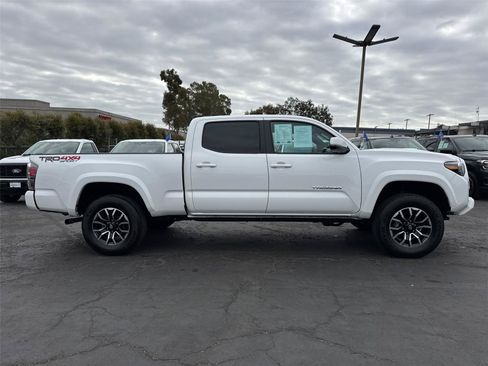 Used 2023 Toyota Tacoma TRD Sport AWD/4WD image 7