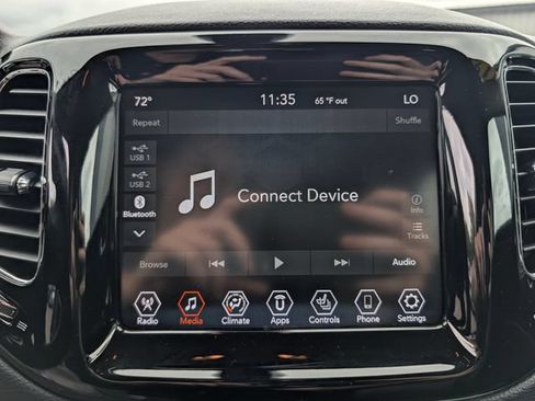 Used 2019 Jeep Compass Limited AWD/4WD image 27