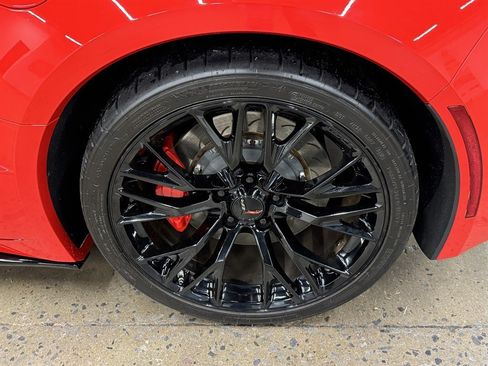 Used 2016 Chevrolet Corvette Z06 w/ Battery Protection Package RWD image 9