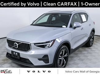 Certified 2025 Volvo XC40 B5 Core video 1