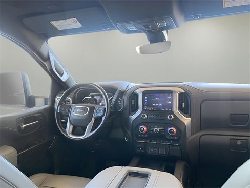 Used 2020 GMC Sierra 3500 SLT w/ SLT Premium Plus Package image 27